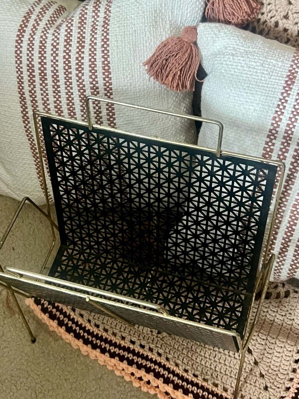 Vintage Retro Wire Media Rack